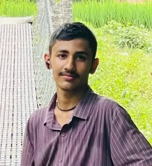 स्पर्श तिम्सिना