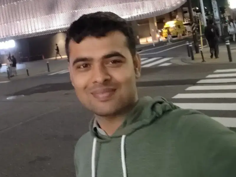 विवेक निरौला